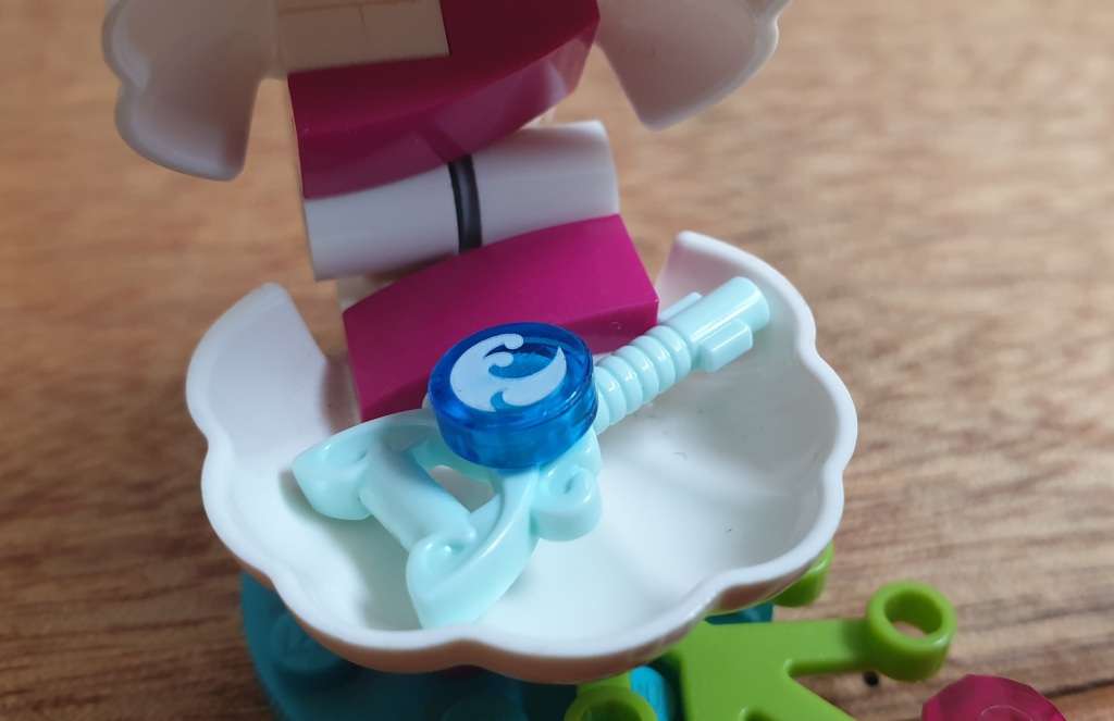 LEGO Elves Naida`s Epic Adventure Ship